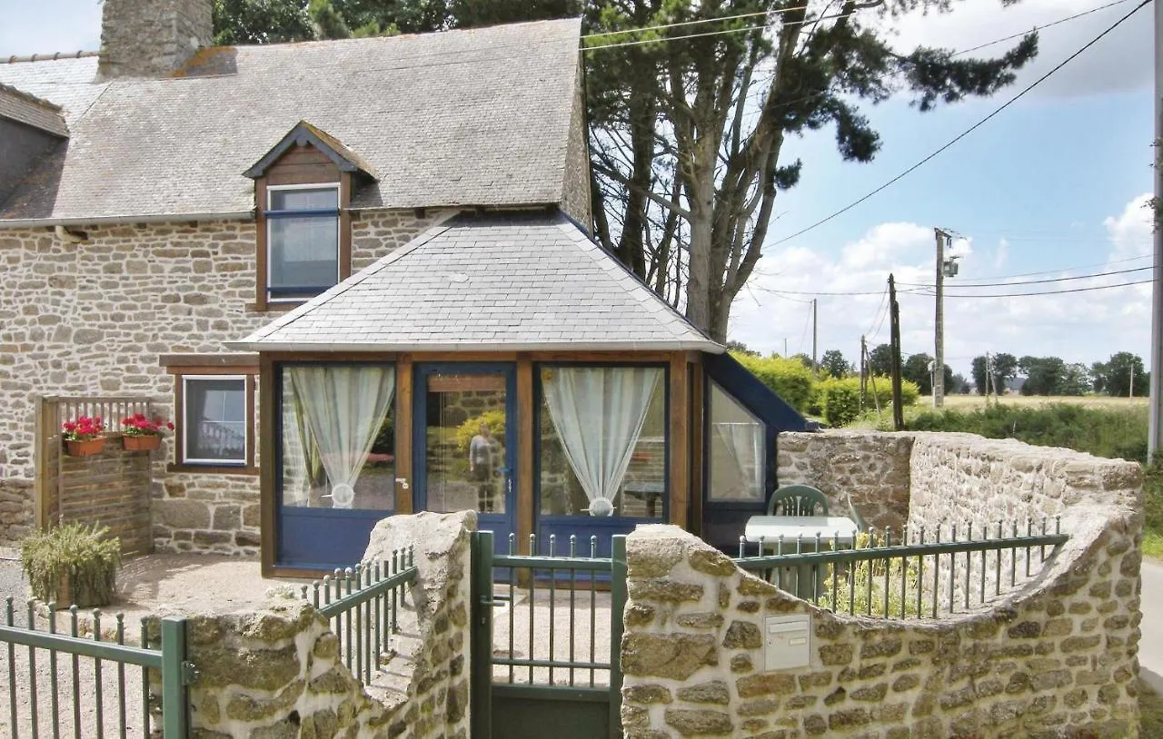 Holiday home Les Landelles Moncontour